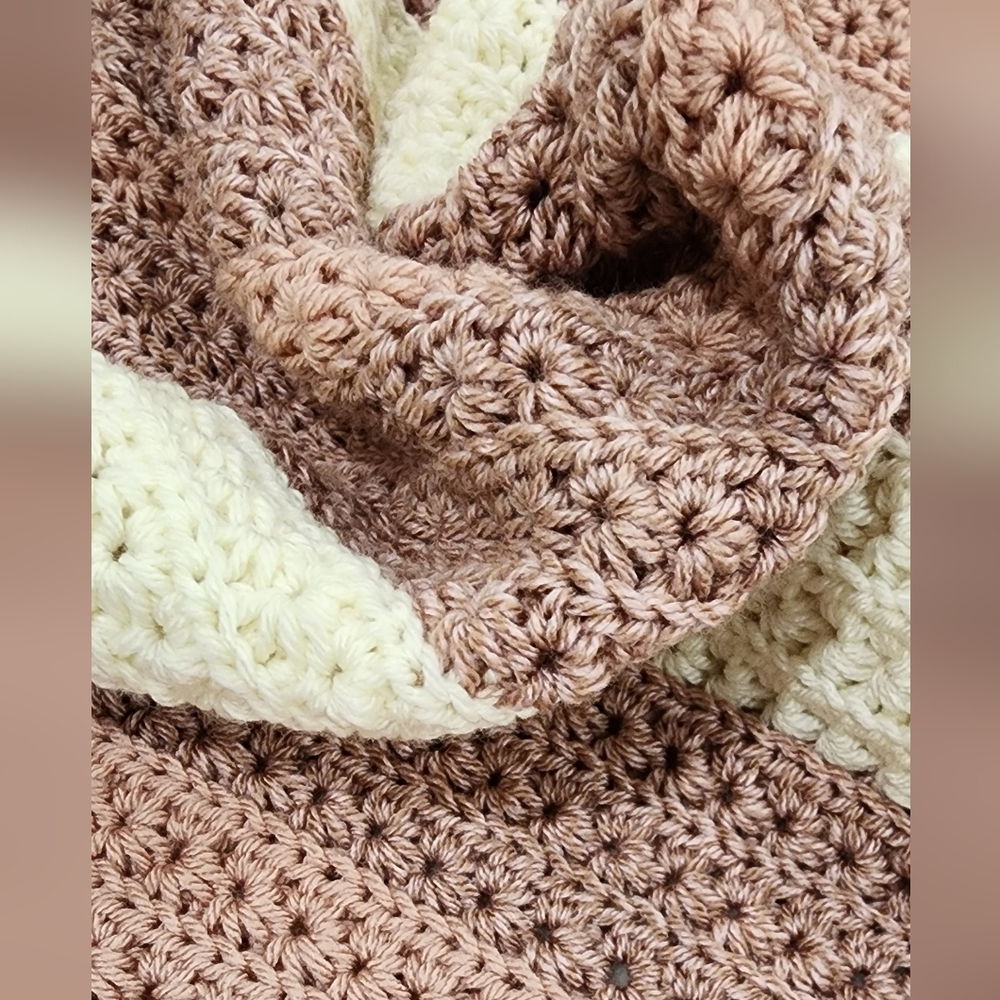 Handmade Crochet Blanket in Pink and Cream - Picture 6 of 7